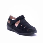 Why T Strap Closed Toe Comfort Black